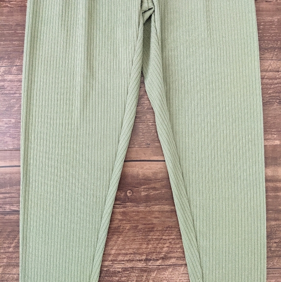 Epic Threads Leggings - Picture 2 of 10